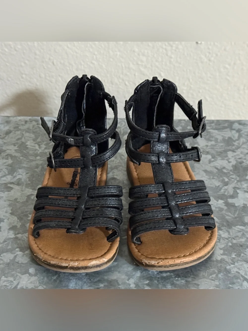 Cat & Jack Black Strappy Gladiator Flat Sandals, Toddler Size 6